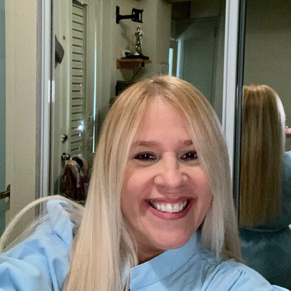 Meet your Posher, Amarilys - Picture 1 of 1